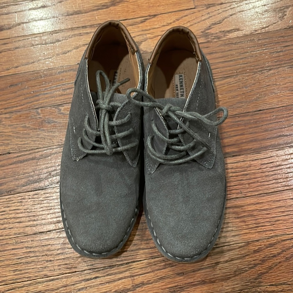 Kids suede Kenneth Cole shoes 12.5